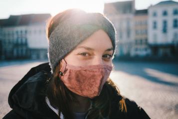 Woman wearing a face mask