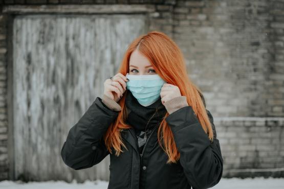 Woman wearing a mask